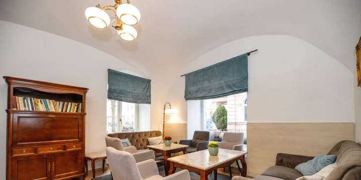 Polpenzia, masáž, perličkový kúpeľ aj parafínový zábal v samotnom srdci Karlových Varov