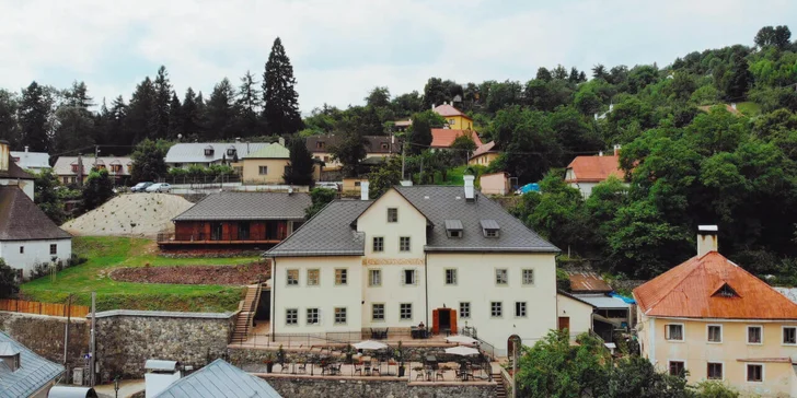 Spojenie histórie a luxusu v obľúbenej Banskej Štiavnici: hotel len 300 m od Nového Zámku