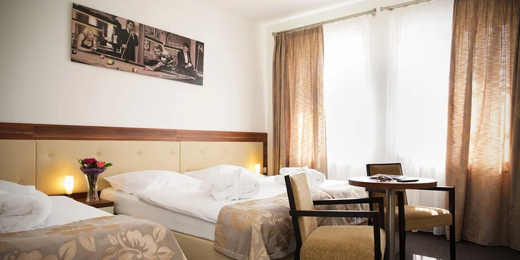 Pobyt v centre Karlových Varov: polpenzia aj zábal, perličkový kúpeľ a masáž