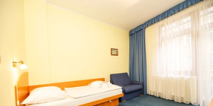 Pobyt v centre Karlových Varov: polpenzia aj zábal, perličkový kúpeľ a masáž