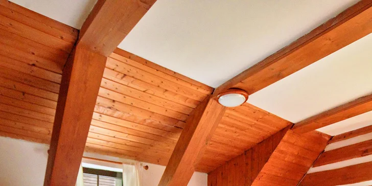 Aktívny pobyt v Jizerkách: hotel v Kořenově s raňajkami a vonkajším bazénom