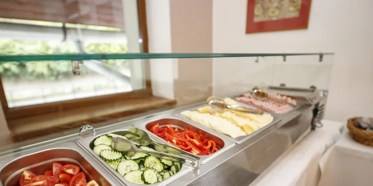 Pohoda na Morave so stravou, neobmedzeným bazénom aj wellness