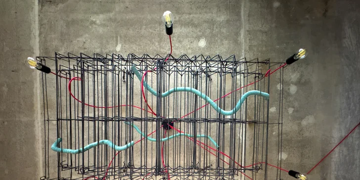 Pobyt v Klatovách v ikonickej budove telekomunikácií: možnosť VIP prehliadky, blízko centra