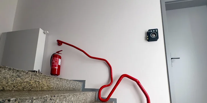 Pobyt v Klatovách v ikonickej budove telekomunikácií: možnosť VIP prehliadky, blízko centra