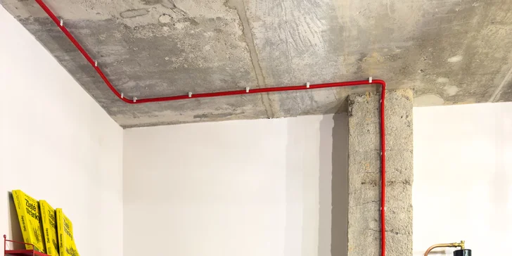 Pobyt v Klatovách v ikonickej budove telekomunikácií: možnosť VIP prehliadky, blízko centra