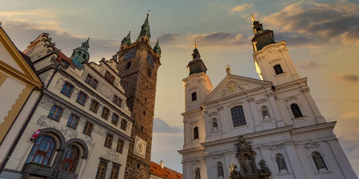 Pobyt v Klatovách v ikonickej budove telekomunikácií: možnosť VIP prehliadky, blízko centra