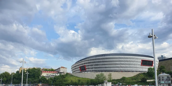 Spoznajte španielske Bilbao: moderný 4* hotel v centre mesta, raňajky, výlety do múzea aj na vyhliadku
