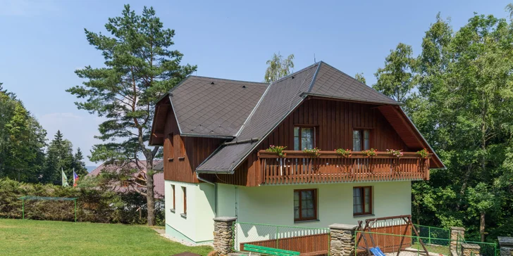 Pobyt na Šumave: vybavené apartmány, až 3 deti do 14,9 rokov zdarma