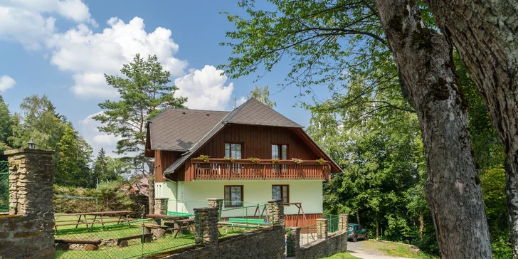 Pobyt na Šumave: vybavené apartmány, až 3 deti do 14,9 rokov zdarma