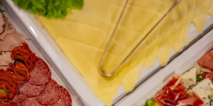 Pobyt v Prahe: izby pre dvoch aj rodinu, bufetové raňajky aj karta výhod