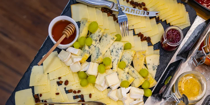 4* pobyt v modernej pražskej štvrti: hotel s raňajkami, wellness aj fitness, karta výhod