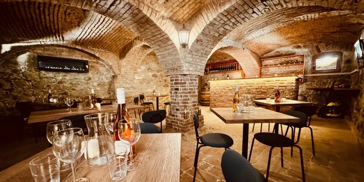 Pobyt pri Nechranickej priehrade: penzión s raňajkami, možnosť súkromnej degustácie vín