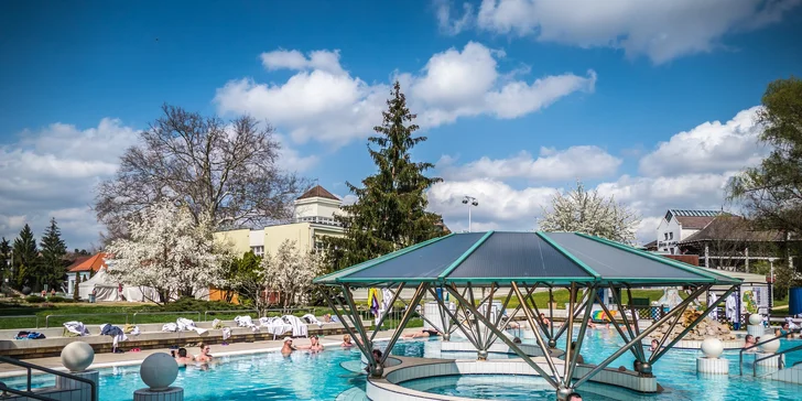 Wellness pobyt s polpenziou, masážou a priamym vstupom do kúpeľov