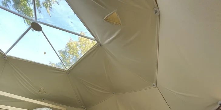 Glamping: vymakané iglu pri Prachovských skalách, relax vo wellness s možnosťou raňajkového koša