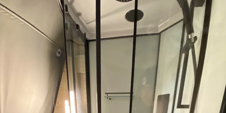 Glamping: vymakané iglu pri Prachovských skalách, relax vo wellness s možnosťou raňajkového koša