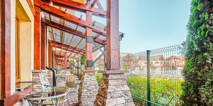 Pobyt v apartmánovom štúdiu v areáli Vodného parku Bešeňová so zľavou na vstupy