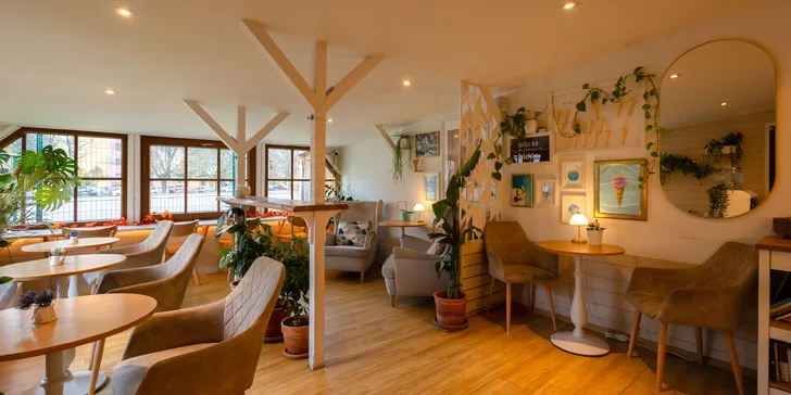 Horúca čokoláda, Matcha pumpkin spice či Tekvicové Latte s croissantom