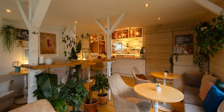 Horúca čokoláda, Matcha pumpkin spice či Tekvicové Latte s croissantom