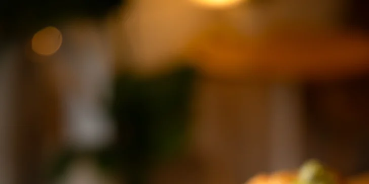 Horúca čokoláda, Matcha pumpkin spice či Tekvicové Latte s croissantom