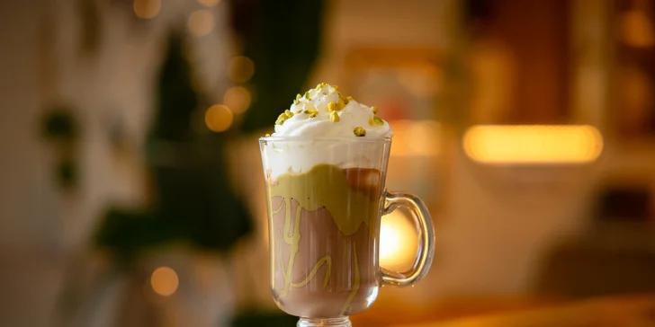 Horúca čokoláda, Matcha pumpkin spice či Tekvicové Latte s croissantom