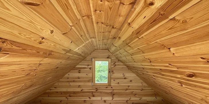 Kúzelný Lakehouse Amálka s neobmedzenou saunou, vírivkou a raňajkovým košom