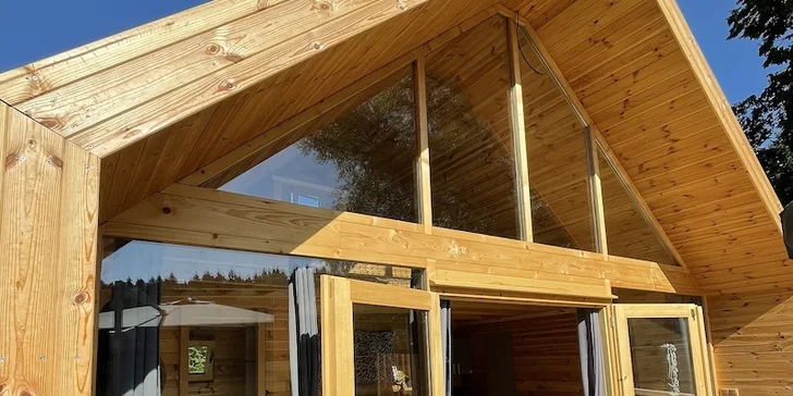 Kúzelný Lakehouse Amálka s neobmedzenou saunou, vírivkou a raňajkovým košom