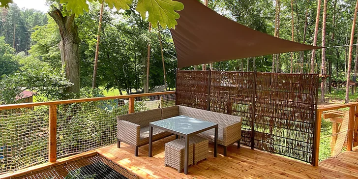 Netradičná dovolenka v Českém raji: treehouse pre pár aj rodinu s požičaním loďky aj možnosťou raňajkového koša