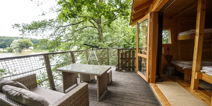 Netradičný relax v Českém raji: domček na strome až pre 4 osoby a zapožičanie loďky aj možnosť raňajkového koša