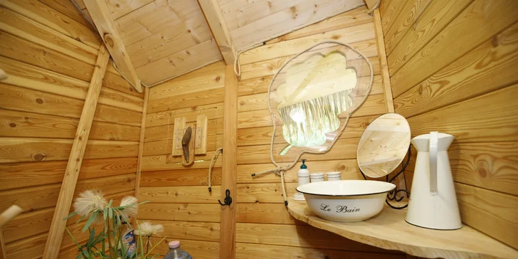 Netradičný relax v Českém raji: domček na strome až pre 4 osoby a zapožičanie loďky aj možnosť raňajkového koša