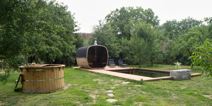 Relax na Vysočine: maringotka s raňajkami a neobmedzeným privátnym wellness