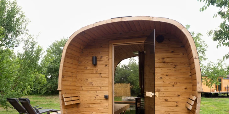 Relax na Vysočine: maringotka s raňajkami a neobmedzeným privátnym wellness