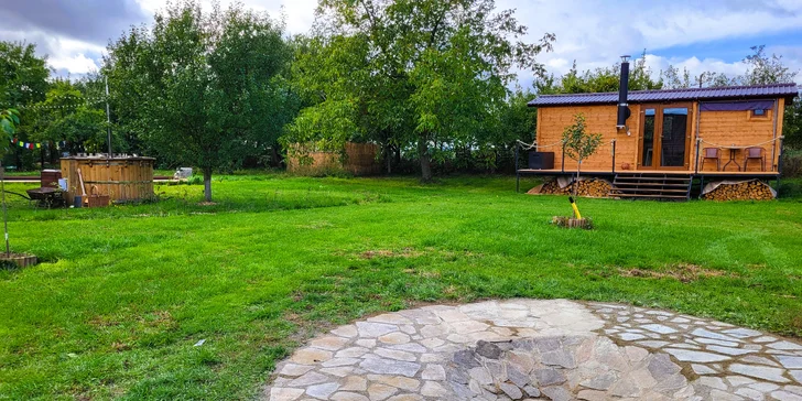 Relax na Vysočine: maringotka s raňajkami a neobmedzeným privátnym wellness