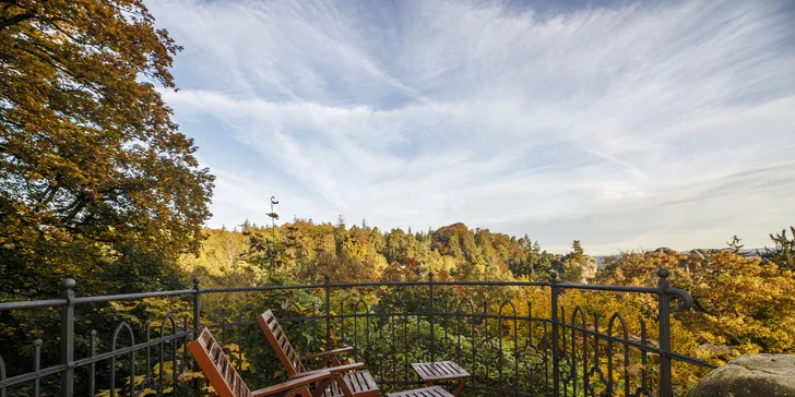 Zámok Hrubá Skála: polpenzia, vstup do wellness aj na vyhliadku, v cene aj procedúry