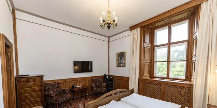 Zámok Hrubá Skála: polpenzia, vstup do wellness aj na vyhliadku, v cene aj procedúry