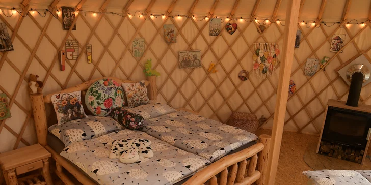 Jurta v Toulavě: areál statku uprostred prírody a vyžitie pre deti