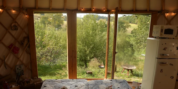 Jurta v Toulavě: areál statku uprostred prírody a vyžitie pre deti