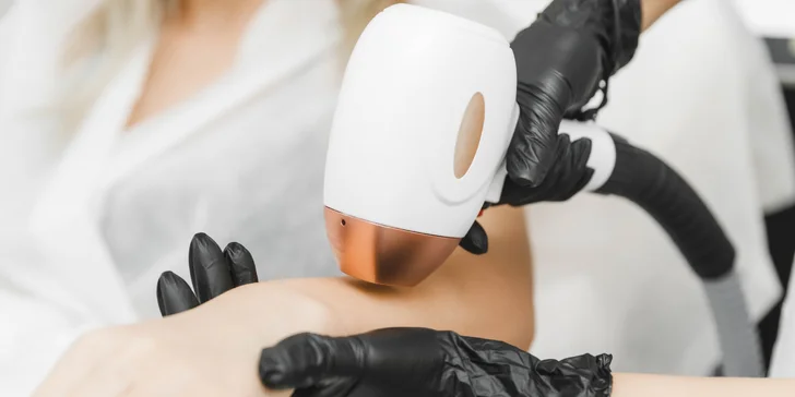 Laserová epilácia diódovým laserom pre ženy i mužov: horná pera, intímna zóna, predkolenie, podpazušie, ramená či hrudník