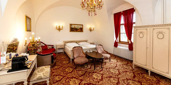 Zámok Hrubá Skála: polpenzia, vstup do wellness aj na vyhliadku, v cene aj procedúry