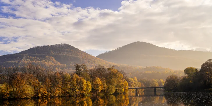 Kúpeľný pobyt v Klášterci nad Ohří: raňajky alebo polpenzia, vstup do bazéna s vírivkou a soľnej jaskyne