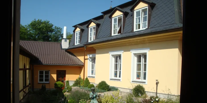 Kúpeľný pobyt v Klášterci nad Ohří: raňajky alebo polpenzia, vstup do bazéna s vírivkou a soľnej jaskyne