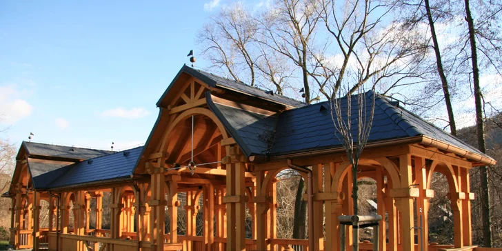 Kúpeľný pobyt v Klášterci nad Ohří: raňajky alebo polpenzia, vstup do bazéna s vírivkou a soľnej jaskyne