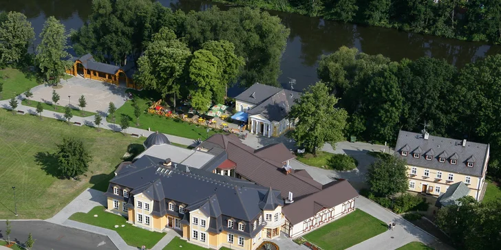 Kúpeľný pobyt v Klášterci nad Ohří: raňajky alebo polpenzia, vstup do bazéna s vírivkou a soľnej jaskyne