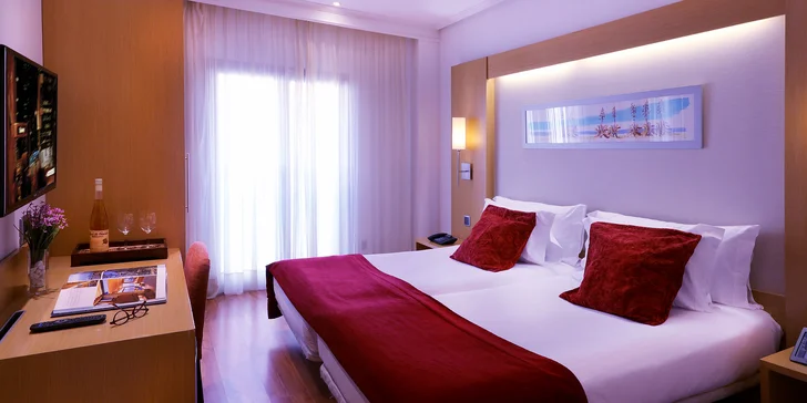 Pobyt v srdci Barcelony s raňajkami: hotel pár minút od ulice La Rambla a 4 km od Sagrada Família