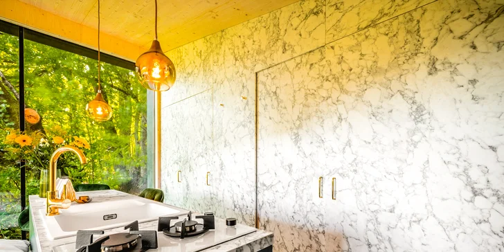 Luxusný dizajnový domček spätý s prírodou: aj s boxom plným dobrôt