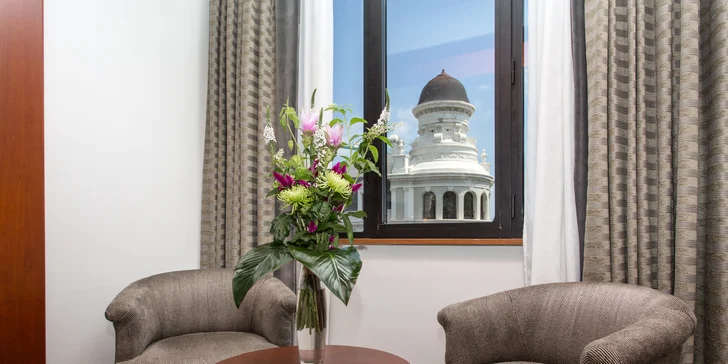 Dovolenka v Barcelone: 4* hotel s bohatými raňajkami a saunou, 2 km od Sagrada Família