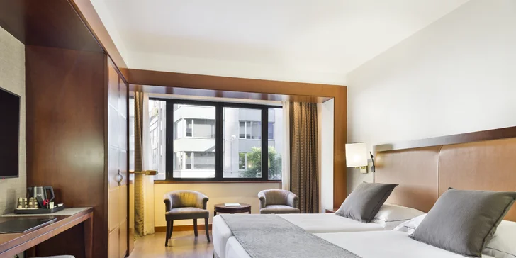 Dovolenka v Barcelone: 4* hotel s bohatými raňajkami a saunou, 2 km od Sagrada Família