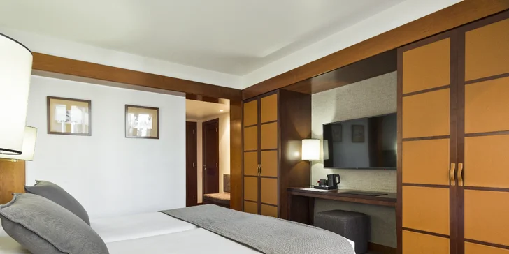 Dovolenka v Barcelone: 4* hotel s bohatými raňajkami a saunou, 2 km od Sagrada Família