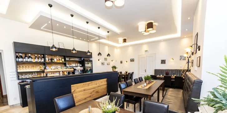 Pohodový pobyt v Českom krase: hotel v blízkosti Karlštejna, raňajky alebo polpenzia