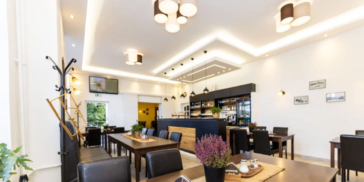 Pohodový pobyt v Českom krase: hotel v blízkosti Karlštejna, raňajky alebo polpenzia