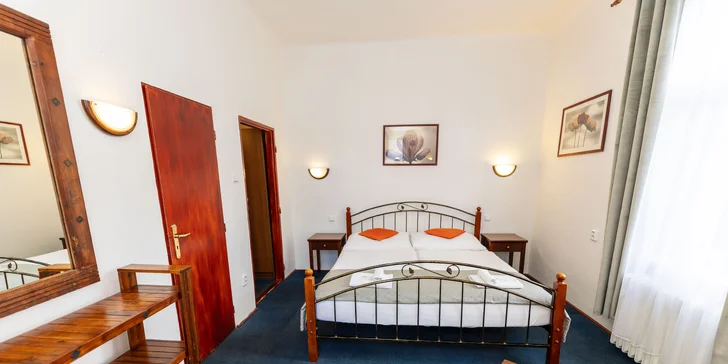 Pohodový pobyt v Českom krase: hotel v blízkosti Karlštejna, raňajky alebo polpenzia